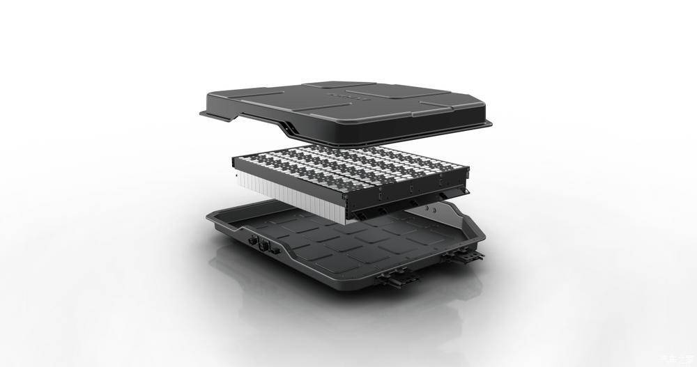 宏光MINIEV四門版來襲,小巧便捷,女友直呼開車出門超方便!