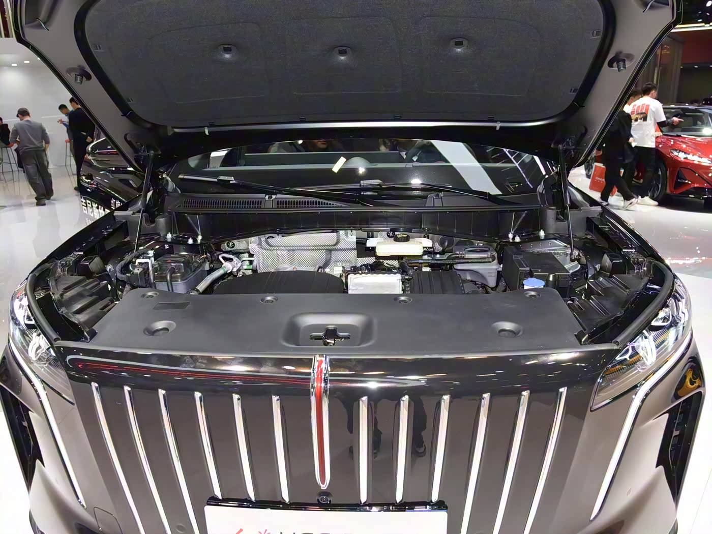 綜合續航1650km 紅旗HS6 PHEV將于12月12日上市